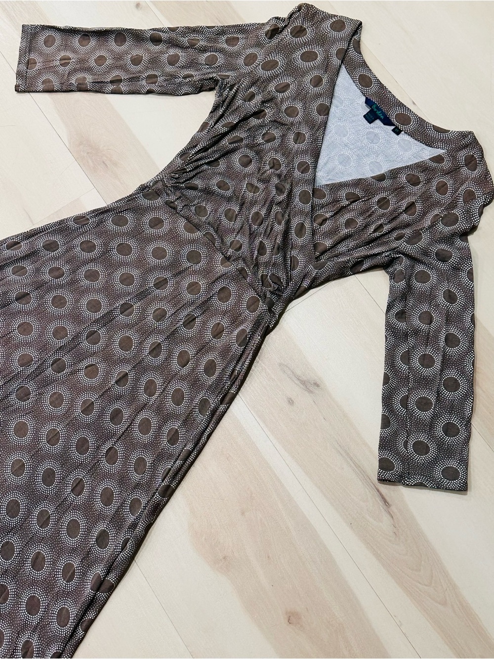 Boden Brown Geometric Faux Wrap Jersey Dress 8R 3/4 length sleeves V Neck Casual - Picture 4 of 9